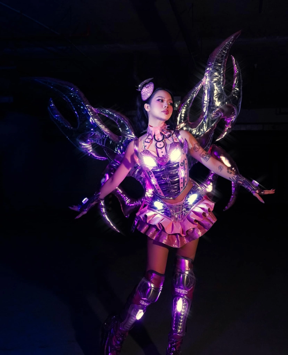 Lời bài hát tlinh phóng zìn zìn và những ca từ đầy tự do, phóng khoáng