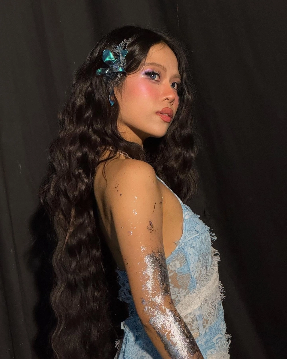 Tlinh ai album đầu tay khẳng định màu sắc âm nhạc riêng