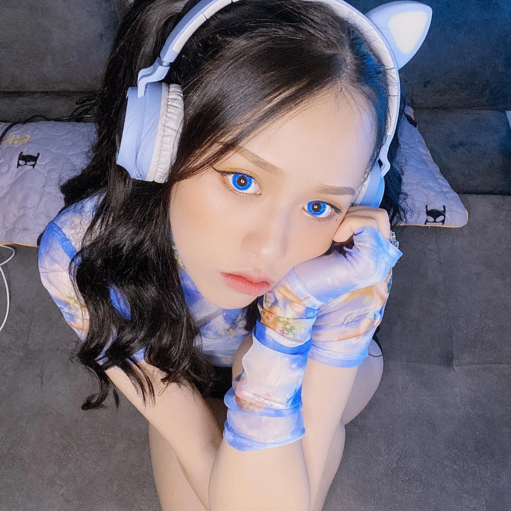 Trà Đặng Trâm Đô và cặp chị em song sinh nổi tiếng làng Tiktok