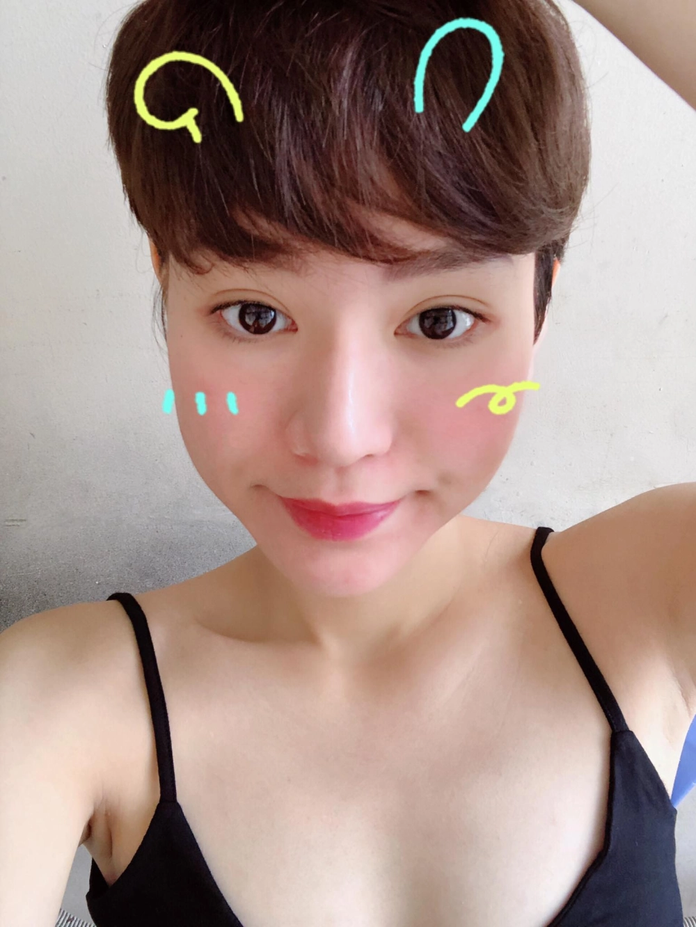 Trà My Idol chiều cao và vóc dáng quyến rũ, nóng bỏng