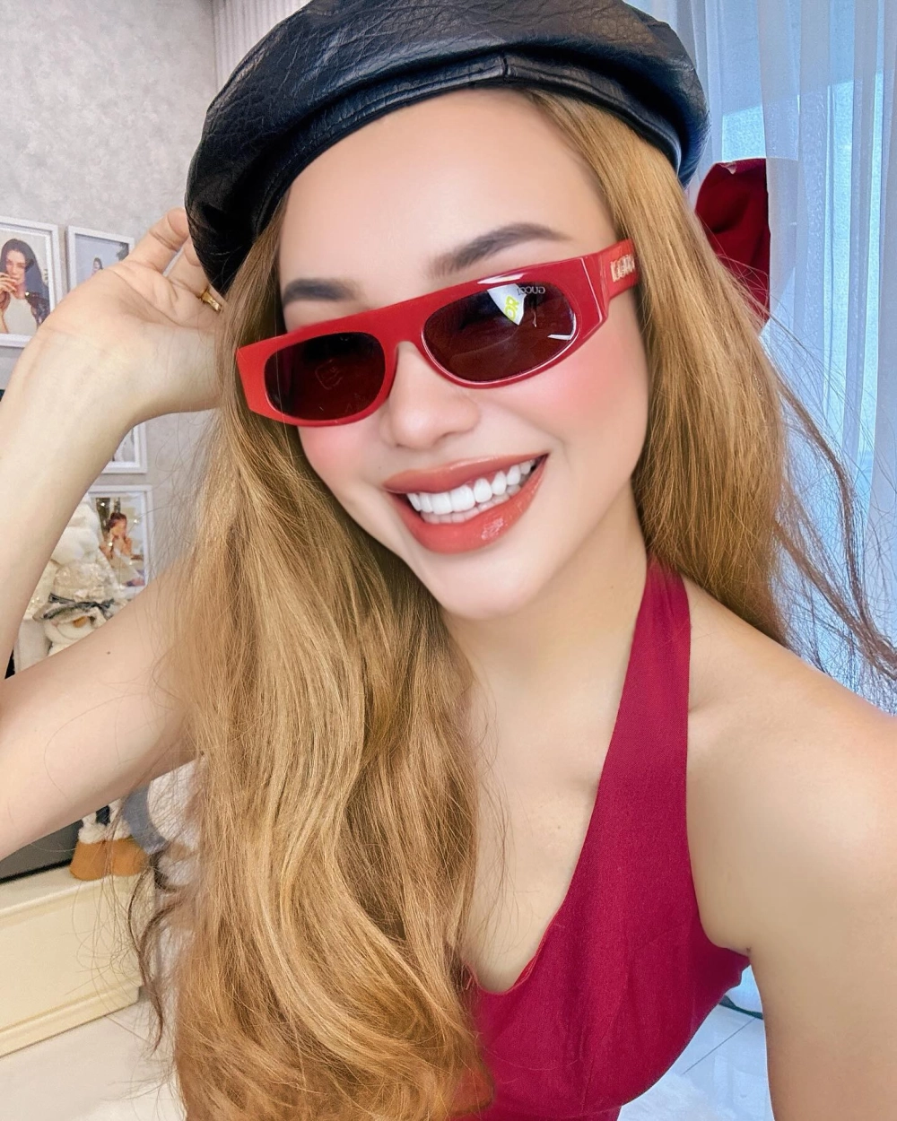 Trà Ngọc Hằng cao bao nhiêu cô sở hữu chiều cao 1m71 ấn tượng