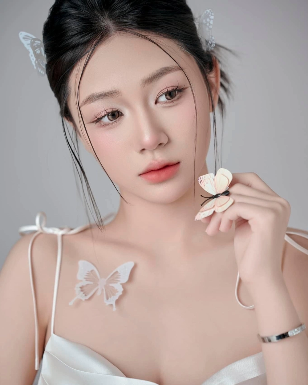 Trần Hà Linh voz và những chủ đề được bàn tán sôi nổi