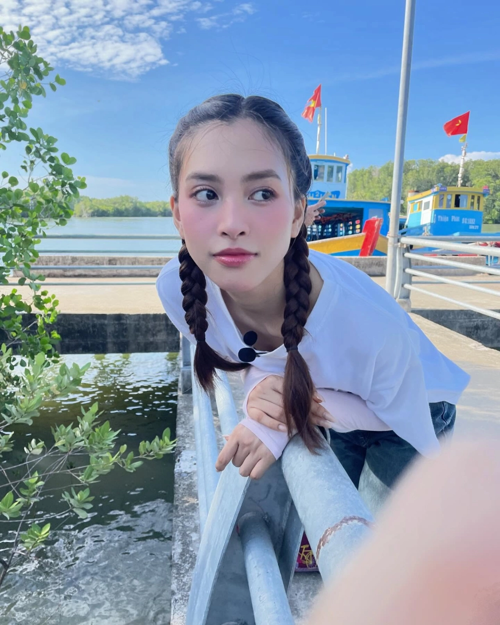 Tiểu Vy đăng quang Hoa hậu Việt Nam khi chỉ mới 18 tuổi