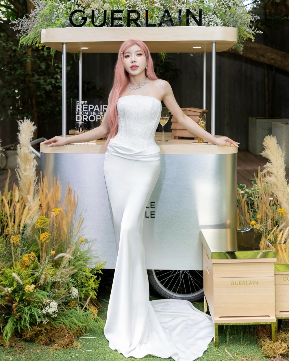 Trang Pháp sáng tác và khả năng tạo hit cho chính mình và đồng nghiệp