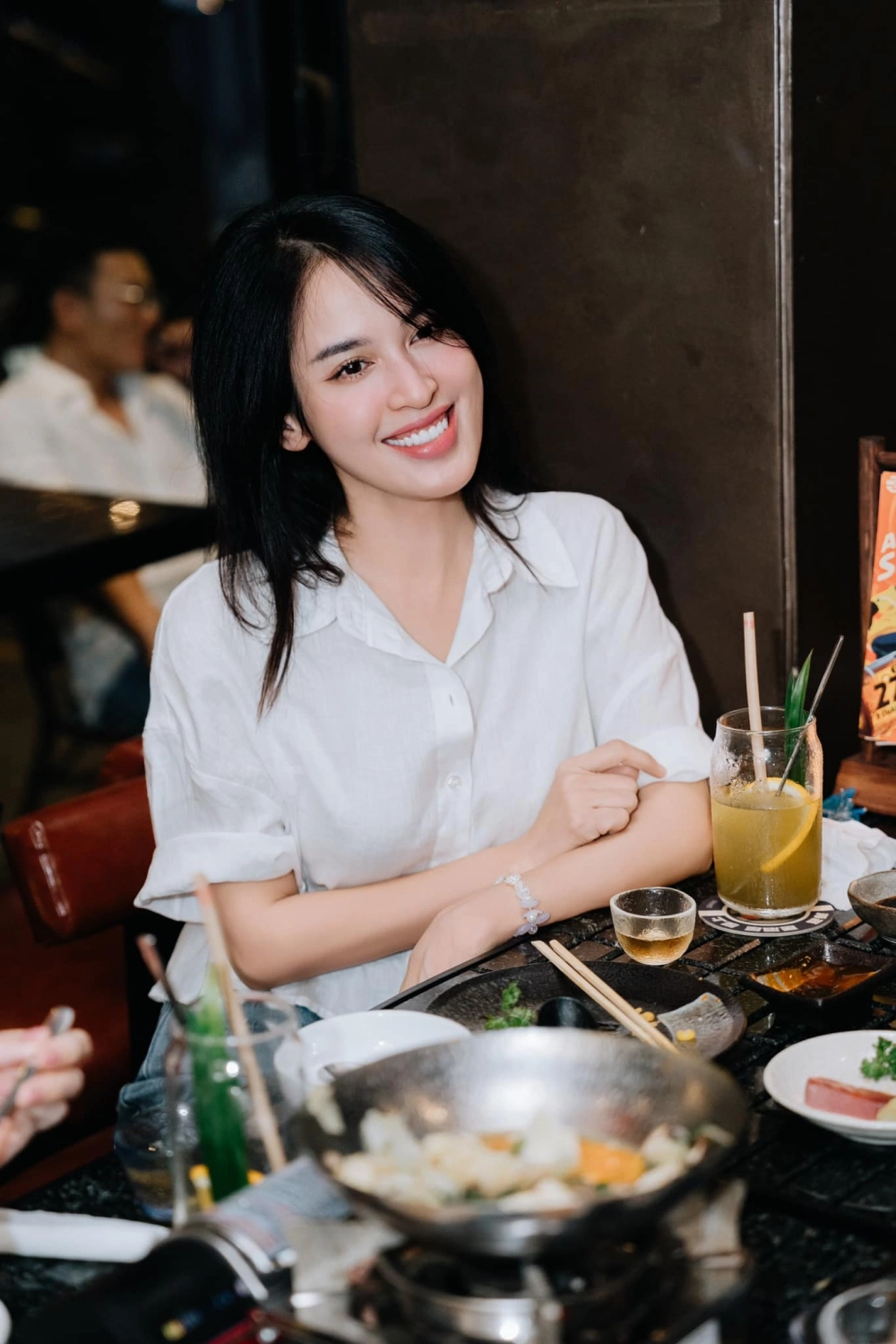 Hoa hậu Tú Vi rực rỡ và nổi bật trong các sự kiện