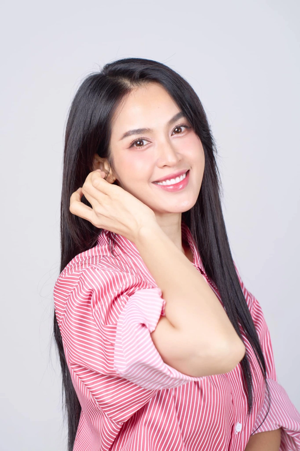 Tú Vi Cổng mặt trời và vai Trà ngây thơ, trong sáng làm nên tên tuổi