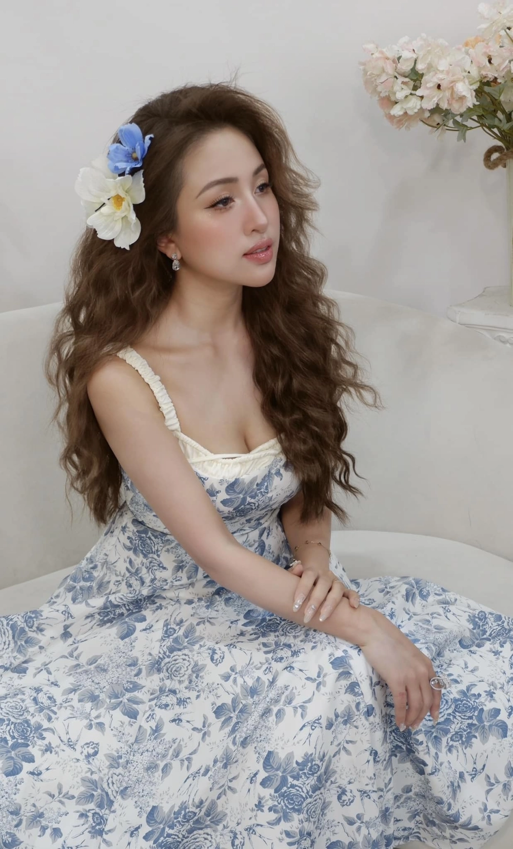 Bạn trai Vân Hugo và cuộc sống hôn nhân viên mãn bên chồng doanh nhân