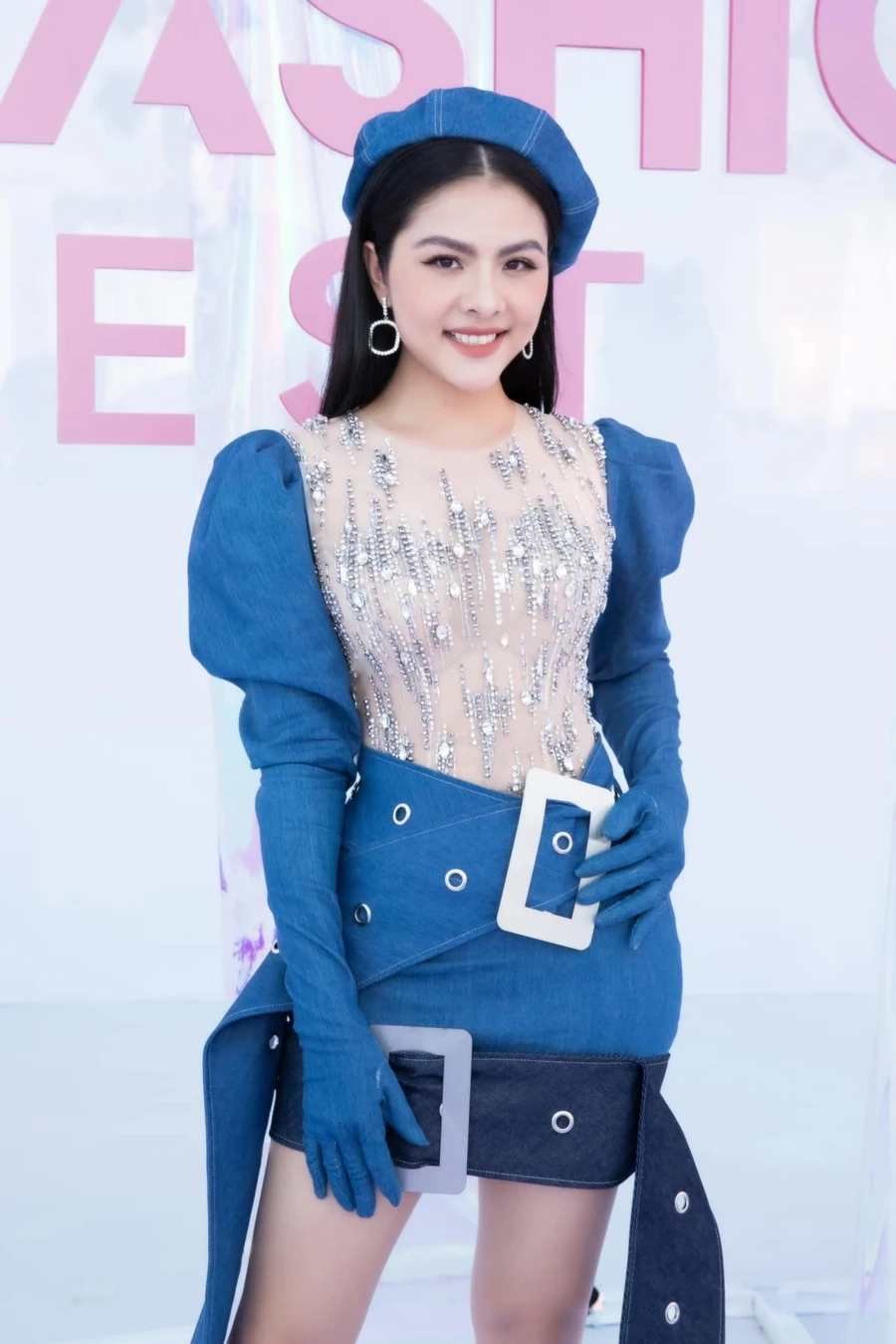 Vân Trang nội y và những hình ảnh quyến rũ hiếm hoi của nữ diễn viên