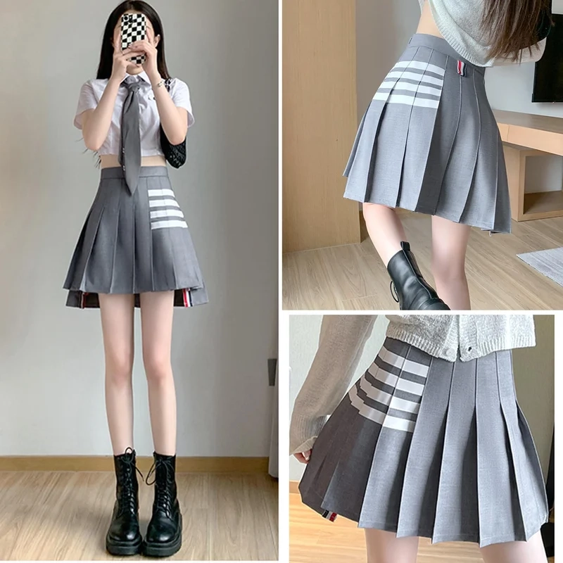 Gái xinh mặc váy xếp ly sexy quyến rũ và nổi bật mọi ánh nhìn