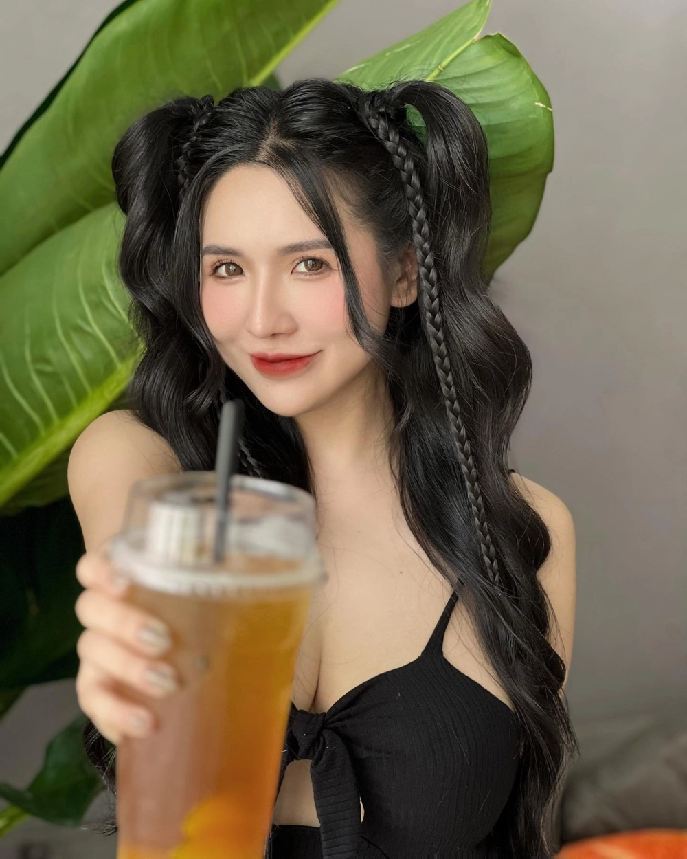 Viên Vibi sinh năm bao nhiêu cô sinh năm 1994 tại Đắk Lắk