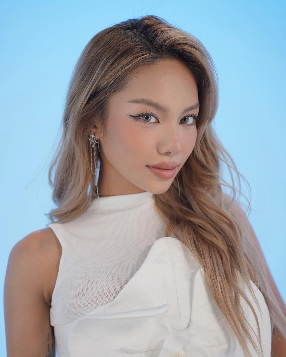 Vũ Thảo My Our Song và những màn trình diễn đầy sáng tạo