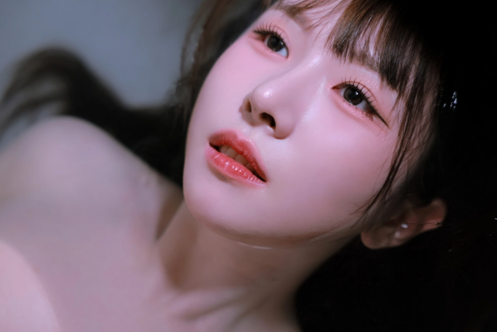 Anh trai bóp vú em gái nóng bỏng cuốn hút tay đỏ mão rên vang