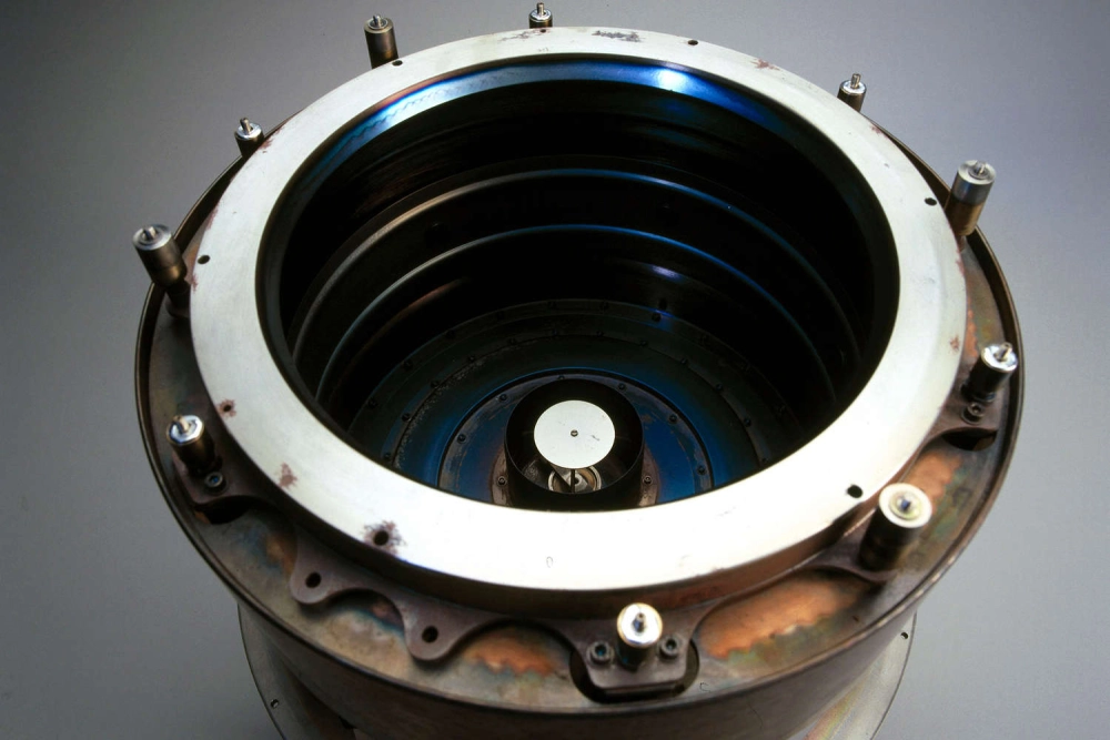 Động cơ ion trong không gian hoạt động bền bỉ