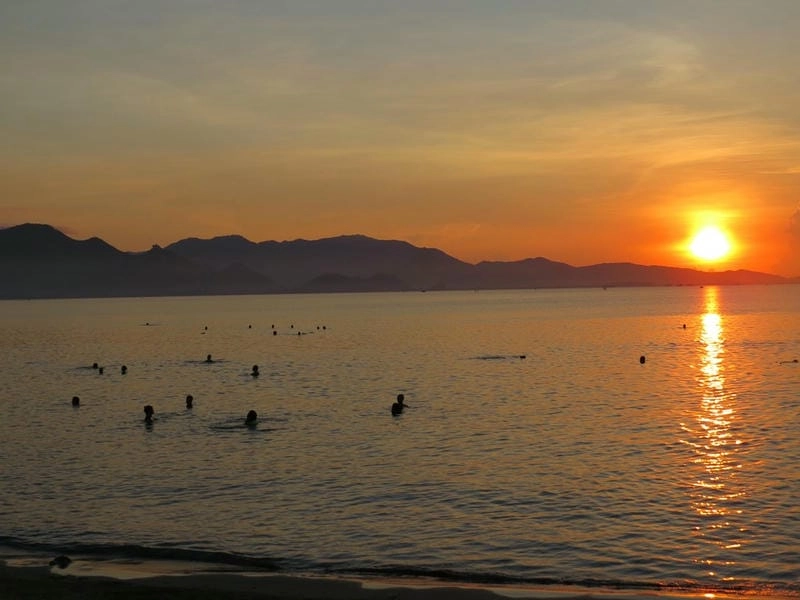 Bãi biển Ninh Thuận thu hút bởi vẻ đẹp tự nhiên