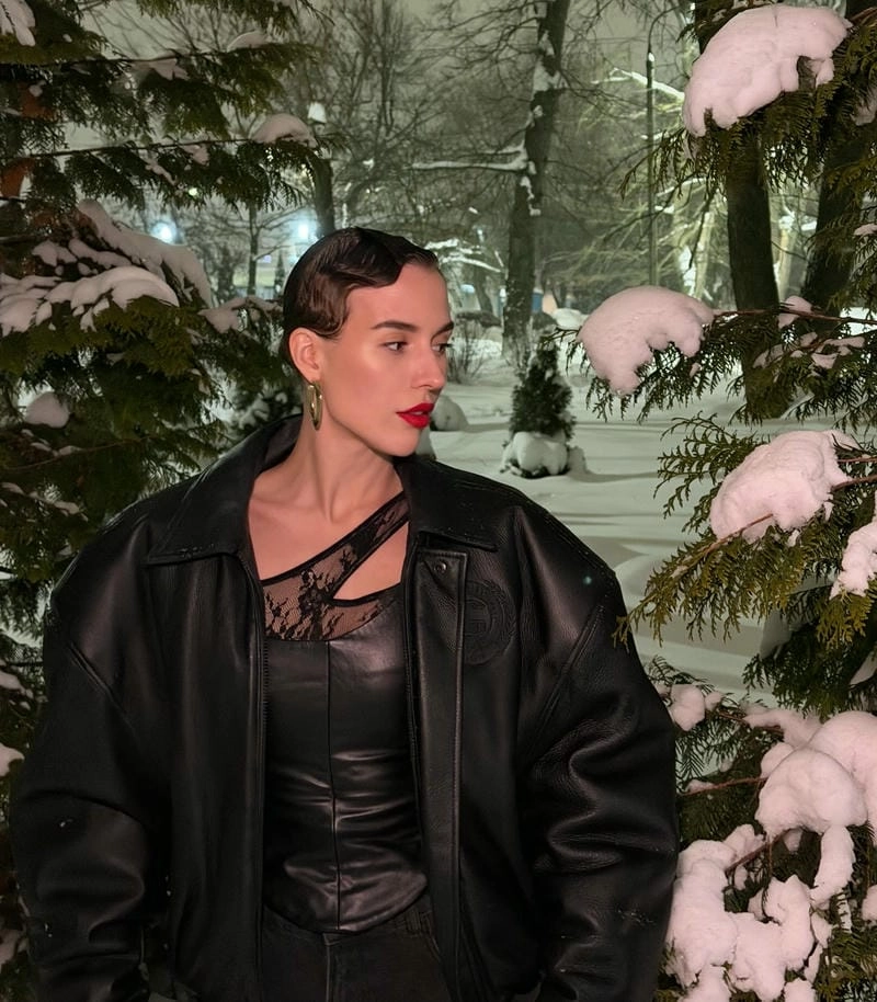 Gái Nga đẹp nhất sở hữu thần thái sang trọng