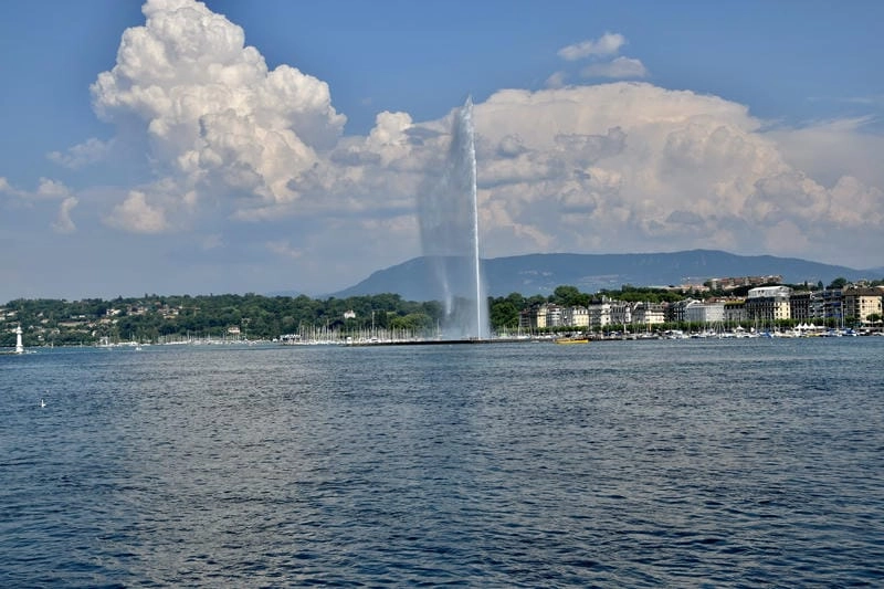 Hồ Geneva thu hút du khách từ khắp nơi