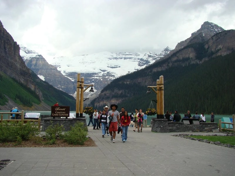 Địa danh hồ Louise là biểu tượng du lịch Canada